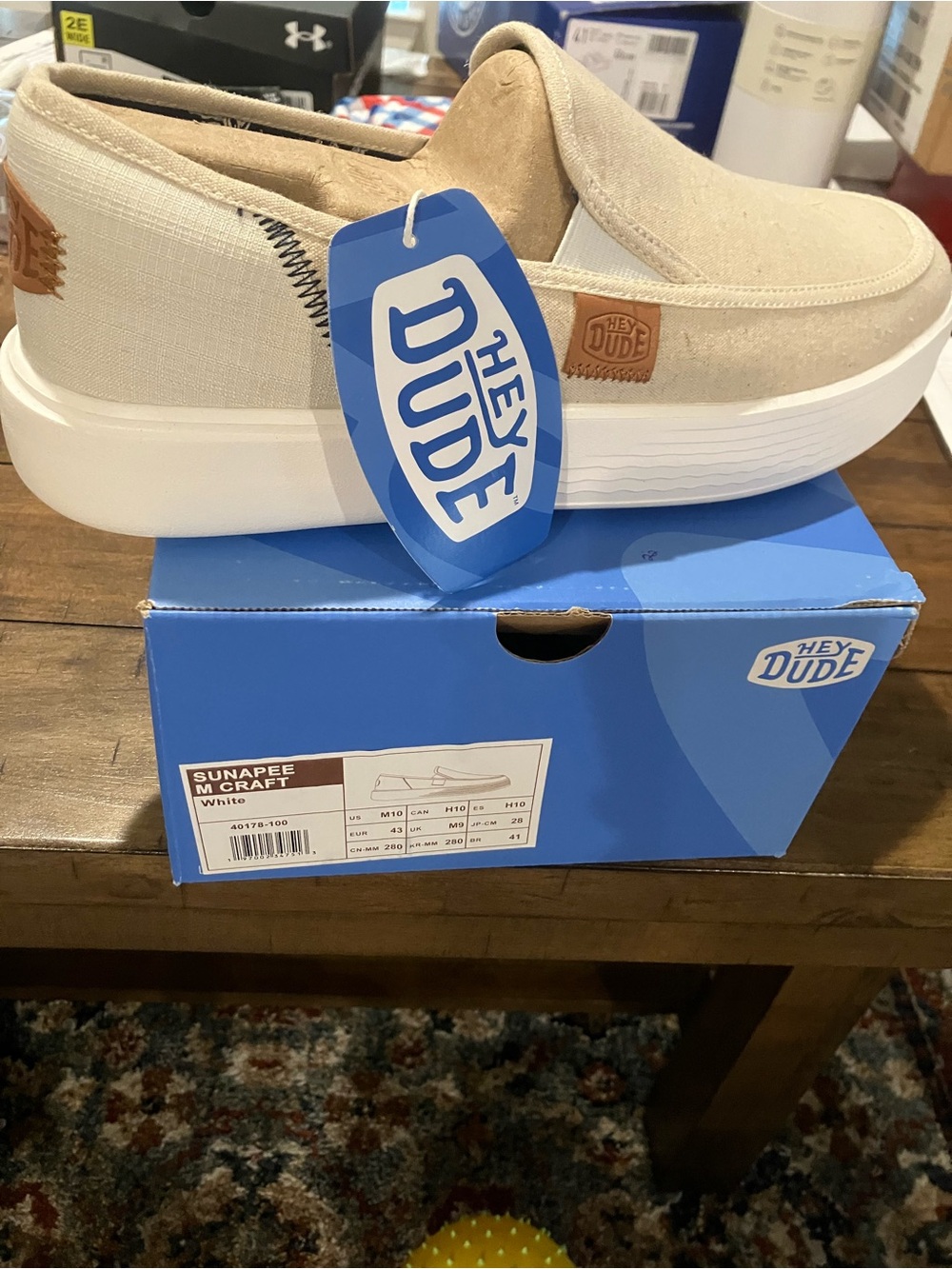 Hey Dude Men’s Sunapee Slip-On Shoe in Beige/White Sz 10